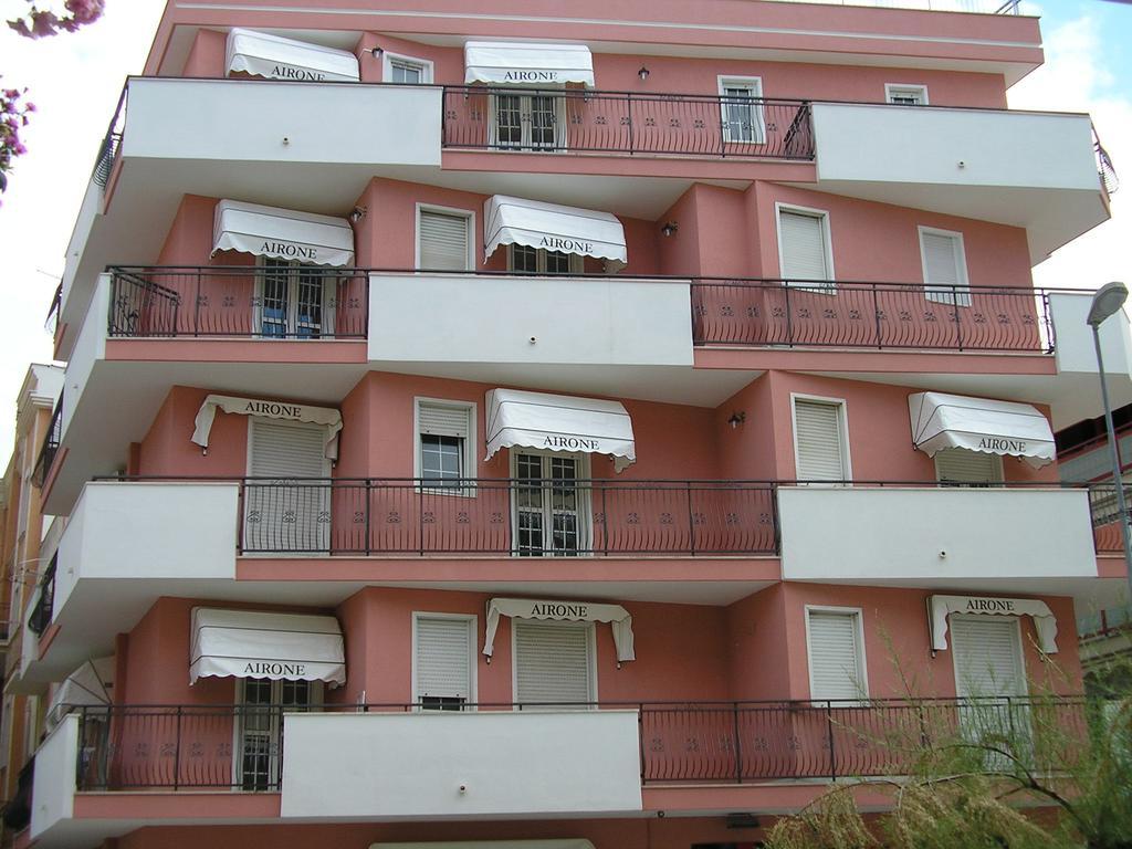 Hotel L'Airone Margherita Di Savoia Exterior foto
